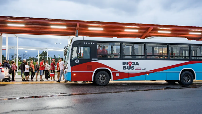 Mientras en La Rioja el boleto mínimo es de $600, en Chaco subirá a $1.885, distrito en donde el sistema se encuentra en crisis.