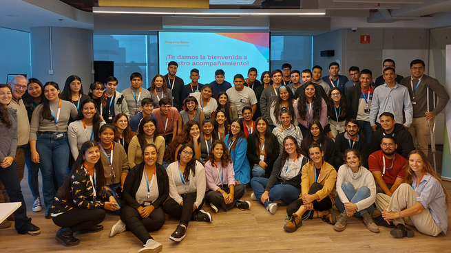 Desde 2017 la Fundación Pampa implementa programas de formación en temas de gestión, eficiencia energética, energías renovables y ciencias, entre otros,