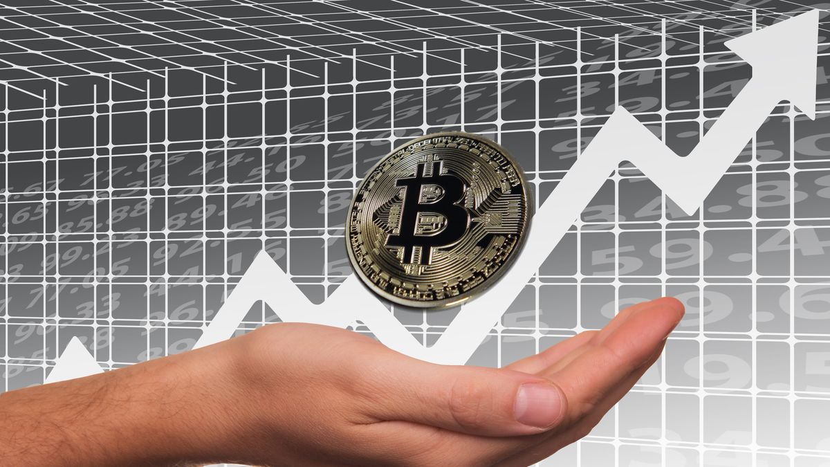 Relief in cryptocurrencies: Bitcoin hits 4-week highs while waiting for the Fed