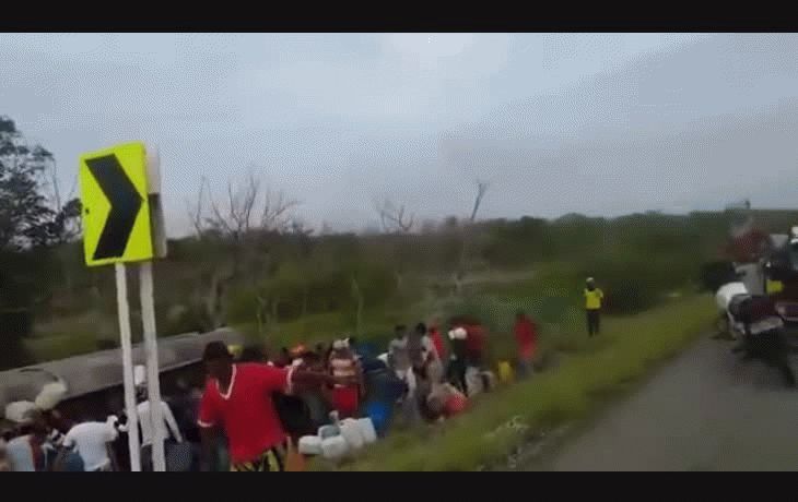 Según la gobernación, 39 de los heridos fueron trasladados en un avión militar a otras ciudades debido a la gravedad de sus quemaduras: 14 a&nbsp;Valledupar, 13 a&nbsp;Barranquilla&nbsp;y 12 a&nbsp;Bogotá.