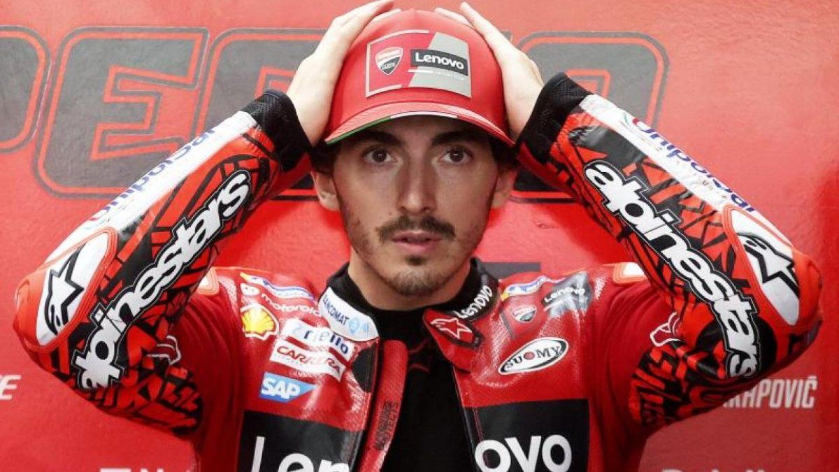 Impressive accident in the MotoGP: a pilot was run over after falling to the ground