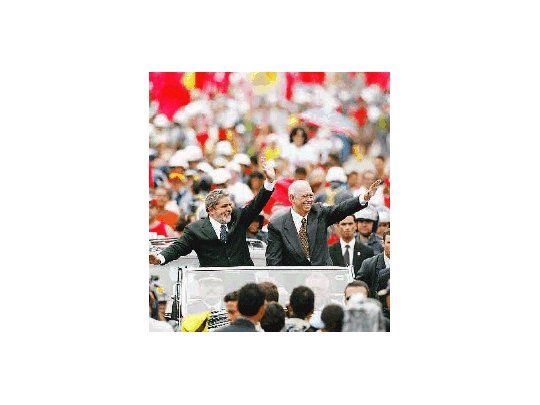 Asumió Lula: esperanza en Brasil, dudas en el mundo