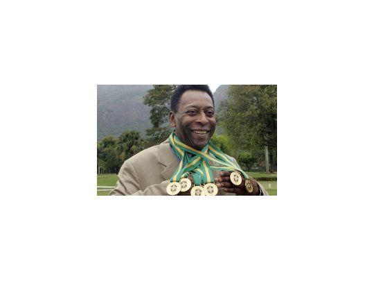 Pelé sigue hablando de los argentinos.