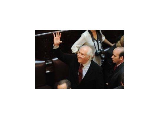 Pino Solanas, tras la jura