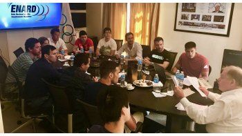 Los atletas argentinos exigieron uan solución para el problema del Enard (Foto: @PrensaCOA).