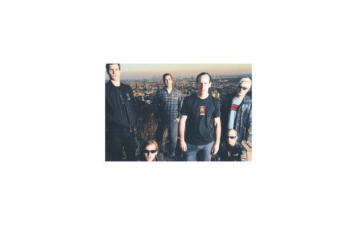 ámbito.com | El 13 de febrero, la histórica banda de punk rock californiana Bad Religion abrirá una temporada de música popular que está siendo planificada con cautela, con la vista puesta en el comportamiento de la economía.