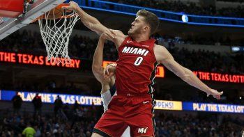 Meyers Leonard tuvo expresiones racistas durante una partida de Call of Duty y será sancionado por la NBA.