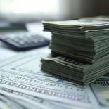 El 68% de los depósitos en Uruguay están en dólares. El 68% de los depósitos en Uruguay están en dólares.