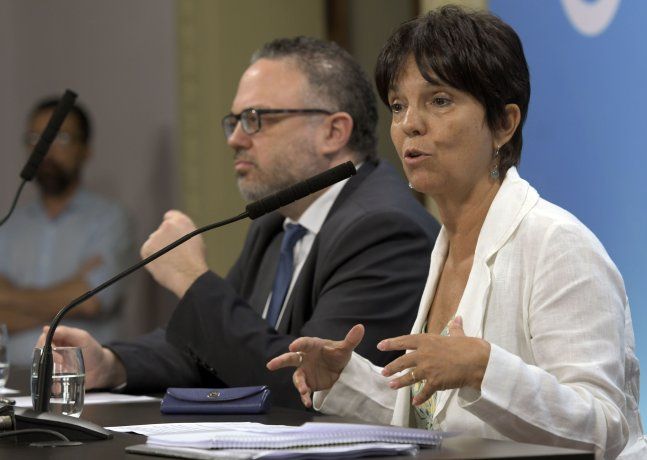 El ministro de Desarrollo Productivo, Matías Kulfas, y la titular del AFIP, Mercedes Marcó del Pont, presentaron la nueva moratoria.