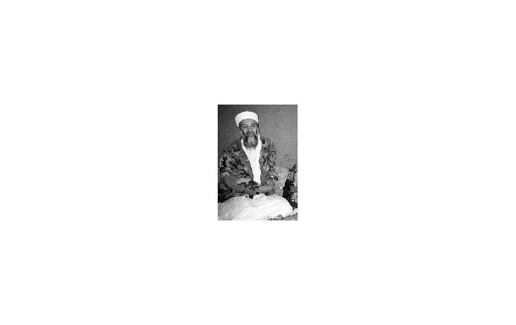Osama bin Laden, el mecenas del terrorismo, saltó a la primera plana de todos los diarios del mundo tras los ataques a las Torres Gemelas y al Pentágono. Su paradero es un misterio.