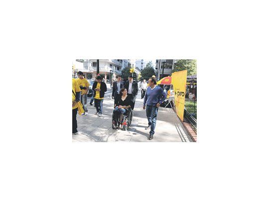 Desplazó Gabriela Michetti a Mauricio Macri en los actos PRO en el interior. Ayer la diputada acompañó al precandidato Miguel del Sel en actividades de campaña en la ciudad de Rosario.
