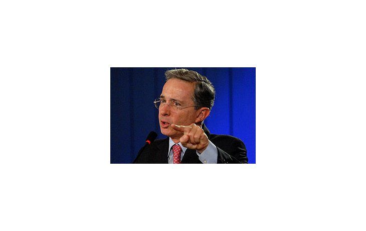 Alvaro Uribe.