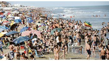 ámbito.com | El verano ya se vive en las comunas turísticas