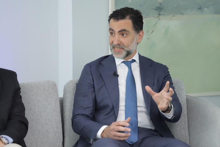 Veliz Espeche alertó por los riesgos geopolíticos y llamó al inversor a mantenerse diversificado. Veliz Espeche alertó por los riesgos geopolíticos y llamó al inversor a mantenerse diversificado.