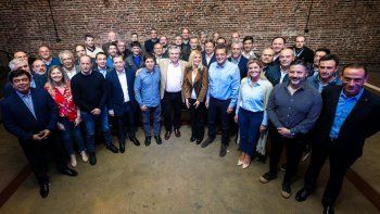 Alberto Fernández, junto a los principales candidatos de la Provincia de Buenos Aires recibieron el respaldo de intendentes del PJ.&nbsp;