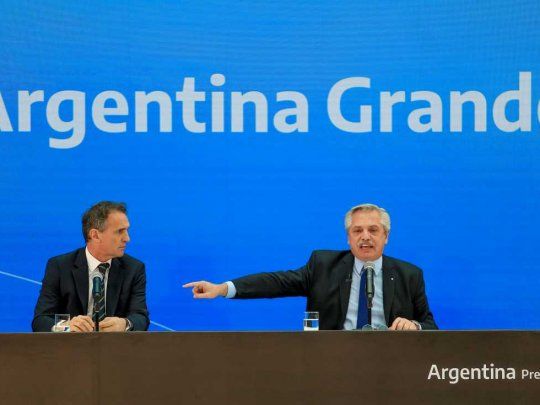 El presidente Alberto Fernández junto al ministro de Obras Públicas, Gabriel Katopodis&nbsp;