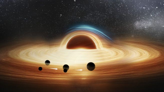 Un tercer agujero negro, hasta ahora invisible, fue identificado gracias al reanálisis de ondas gravitacionales detectadas en 2019 por LIGO.