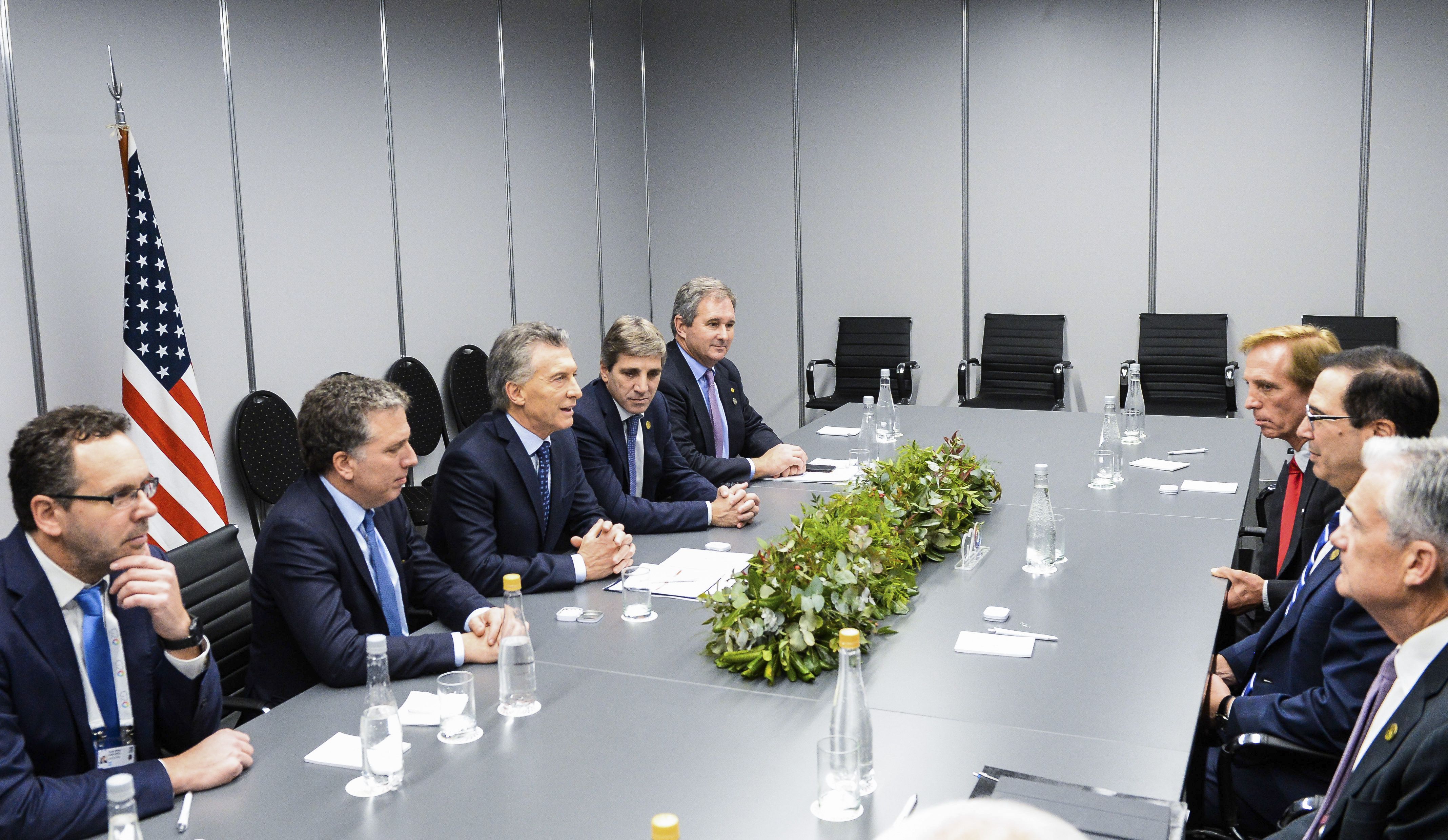 Macri se reunió en la cumbre del G20 con el secretario del Tesoro de EEUU, Steven Mnuchin.
