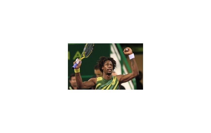 Monfils dio la nota y venció al máximo favorito del torneo.