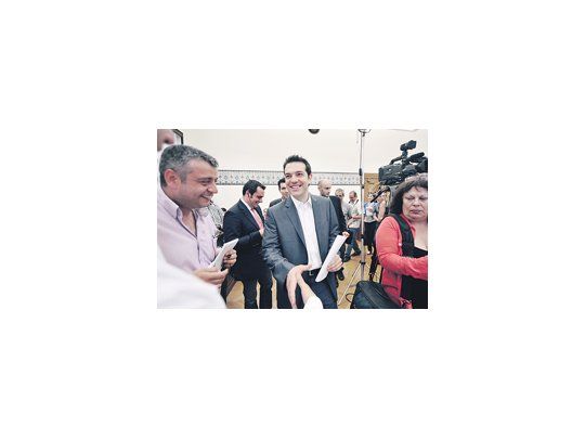 Alexis Tsipras, líder de la izquierda radical, el segundo partido más votado el domingo, hará un intento, poco probable, de formar Gobierno. Tiene tres días.