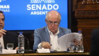 En medio de un clima tenso, el Senado comenzó a debatir la reforma de la Corte Suprema