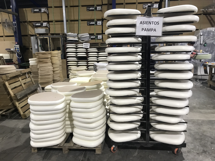 En la fábrica de Santa Fe no le temen a la competencia china. En la fábrica de Santa Fe no le temen a la competencia china.