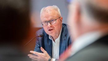 El ministro de Finanzas de Hesse, Thomas Schaefer, se suicidi&oacute; preocupado por los efectos econ&oacute;micos del coronavirus.