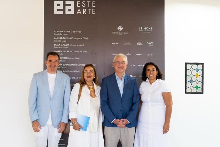 El encuentro Este Arte, realizado en Manantiales, tuvo amplia convocatoria, incluido el canciller Mario Lubetkin. El encuentro Este Arte, realizado en Manantiales, tuvo amplia convocatoria, incluido el canciller Mario Lubetkin.