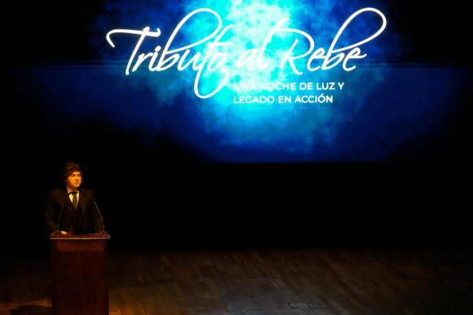 El presidente Javier Milei encabezó el tributo al Rebe de Lubavitch en el marco de los 50 años de Shnat Hajinuj, el Año de la Educación, en el Palacio Libertad. El presidente Javier Milei encabezó el tributo al Rebe de Lubavitch en el marco de los 50 años de Shnat Hajinuj, el Año de la Educación, en el Palacio Libertad.