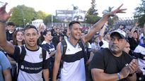Miles de hinchas de Gimnasia se autoconvocaron y pidieron justicia por Lalo Regueiro.