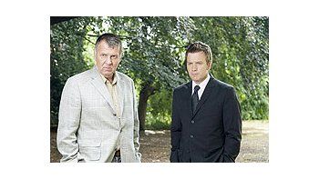 ámbito.com | Tom Wilkinson y Ewan McGregor, tramando el asesinato. Veinte años atrás, Martin Landau y Jerry Orbach lo hacían mucho mejor en «Crímenes y pecados».