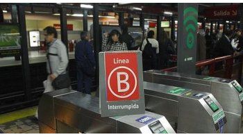 Metrodelegados levantaron el paro previsto en la línea B