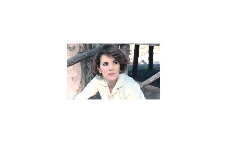 María Fernanda Callejón: “La idea que tuvo Eduardo Román de convocarme a mí, a pesar de que a alguna gente le parezca raro, quizás se debió a que quiso acercar la figura de Alejandra al pueblo, a través de una actriz popular”.