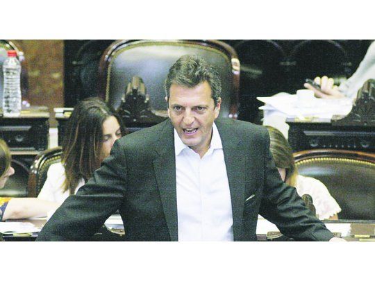 Descontrol. El serpenteo del líder del Frente Renovador, Sergio Massa, marea a propios y extraños, aunque su bloque lo defiende a rajatabla.