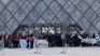 Las protestas contra el costo de vida en Francia derivaron en disturbios, saqueos y ataques contra comercios y edificios públicos durante el fin de semana.