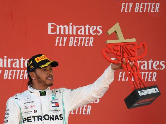 Lewis Hamilton sumó su 76ª victoria en la Fórmula Uno y va por el récord de 91 triunfos que ostenta Michael Schumacher.