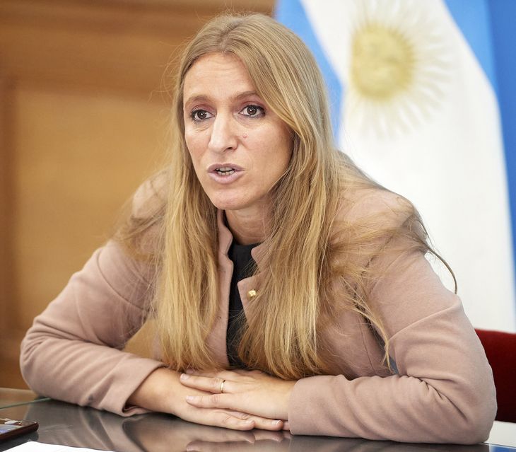 Florencia Carignano, diputada nacional de Unión por la Patria. Florencia Carignano, diputada nacional de Unión por la Patria.