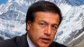 En 1989, Carlos Carsolio Larrea se convierte en el segundo mexicano en escalar la cumbre del Monte Everest.