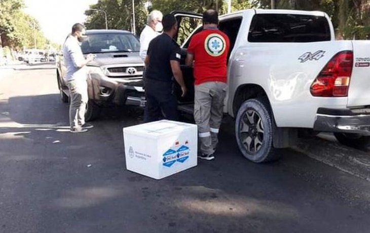 A raíz de una descompensación Ricardo Cardozo chocó con la camioneta en la que trasladaba vacunas contra el coronavirus hacia la ciudad de Goya