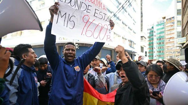 Se intensifican las protestas contra Rodrigo Paz en Bolivia.