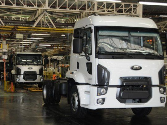 La compañía dejará de fabricar y vender camiones en Sudamérica.