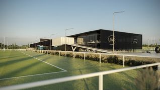 El nuevo centro deportivo se está construyendo en Campana.&nbsp;