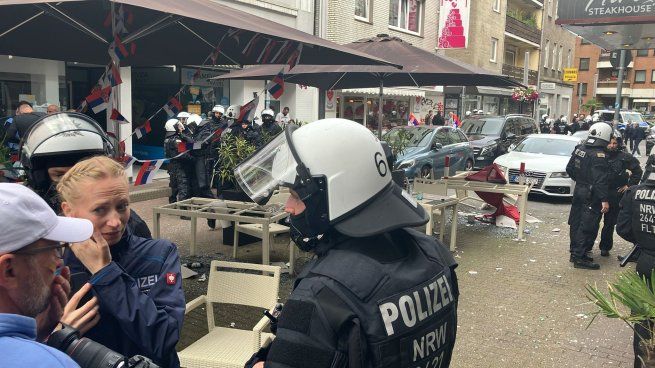 Graves incidentes entre ultras serbios y albaneses en la Eurocopa