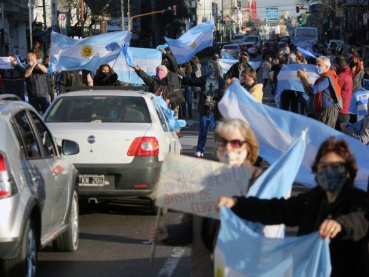 Manifestación contra la cuarentena.
