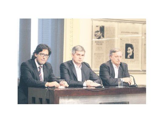 Repercusiones. Garavano, Peña y Aranguren fueron los encargados de anunciar qué hará el Gobierno.