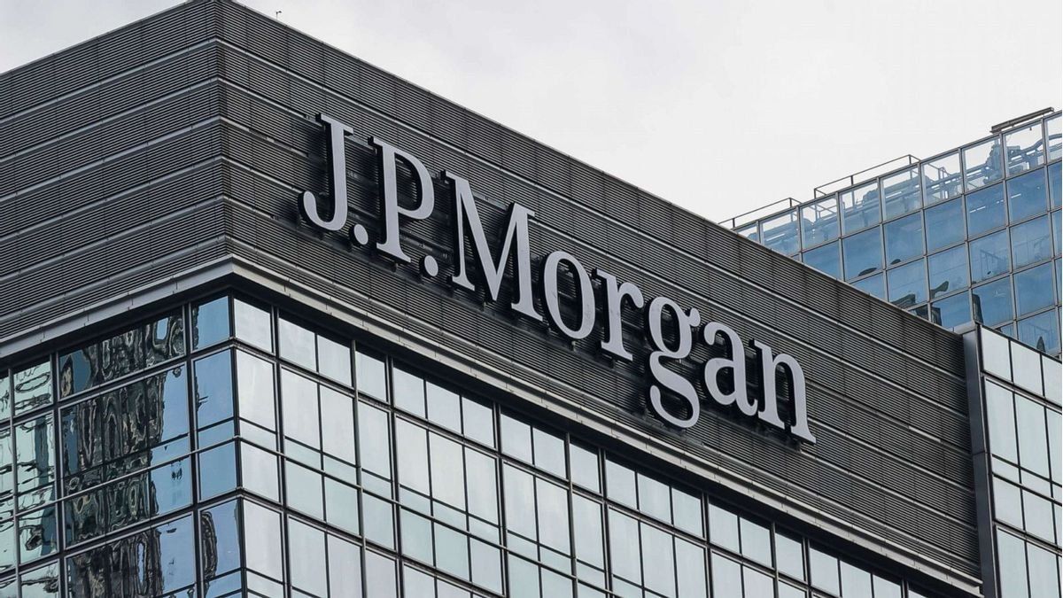 JPMorgan CEO warns of impending recession