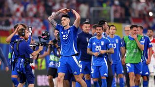 En un final de locos, Italia se estaba quedando afuera de la Eurocopa, pero en la última jugada le empató el partido a Croacia y se metió en los octavos de final. Suiza será el rival de la Azzurri el próximo 29 de junio en Berlín.&nbsp;