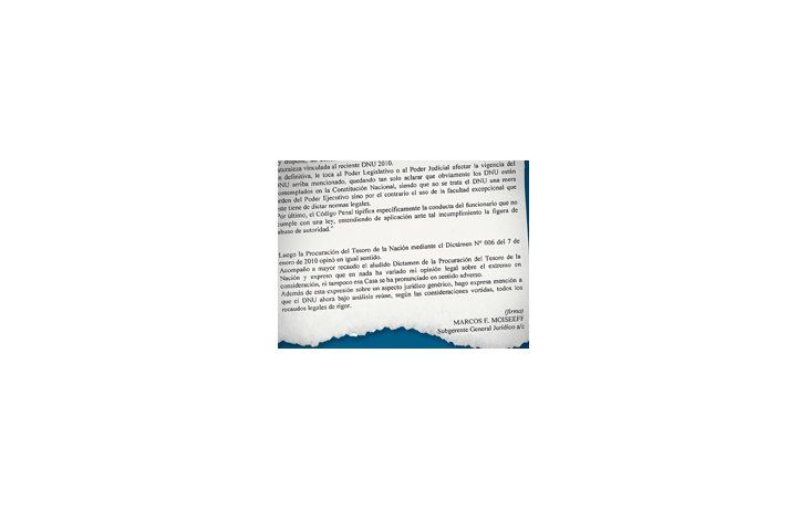 ámbito.com | Facsímil del dictamen que defendió el uso de las reservas, elaborado por el subgerente general jurídico del BCRA.