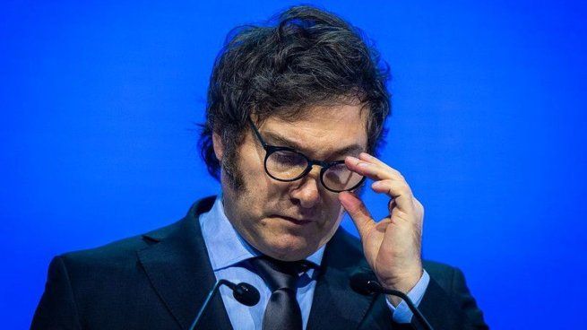 Javier Milei atraviesa la fase más difícil de su gestión, con debilidad política y volatilidad económica.
