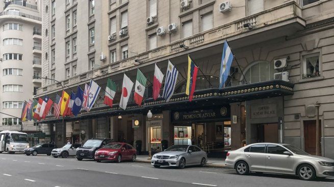 El hotel Alvear Palace, donde el turista brasileño agredió a un empleado